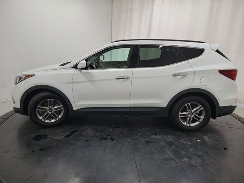Used 2017 Hyundai Santa Fe Sport image 4
