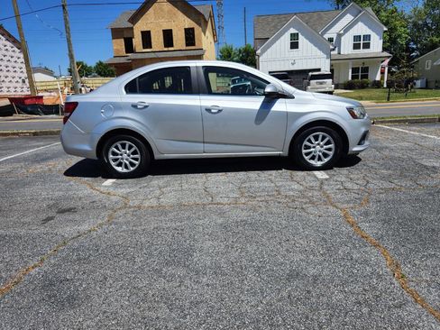 Used 2017 Chevrolet Sonic LT image 16
