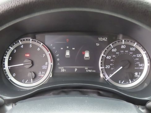 Used 2023 Toyota Highlander L image 21