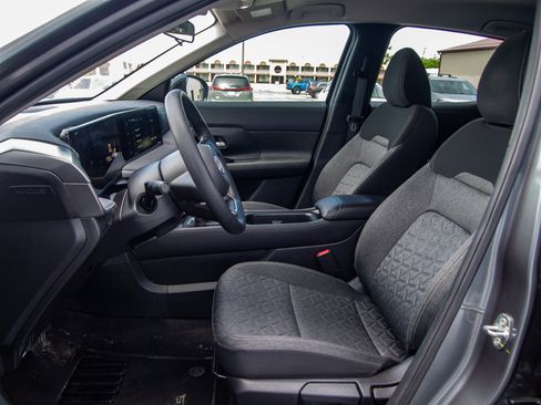 Used 2026 Nissan Kicks SV FWD image 13