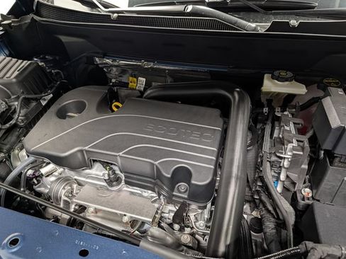 New 2027 Chevrolet Equinox LT w/ Convenience Package II FWD image 24