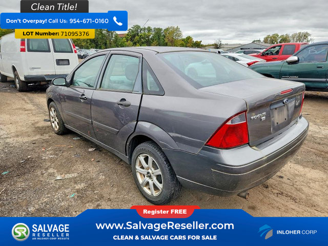 Used 2007 Ford Focus ZX4 Sedan FWD image 3