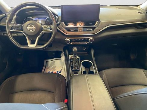 Certified 2023 Nissan Altima 2.5 SV w/ SV Premium Package image 10