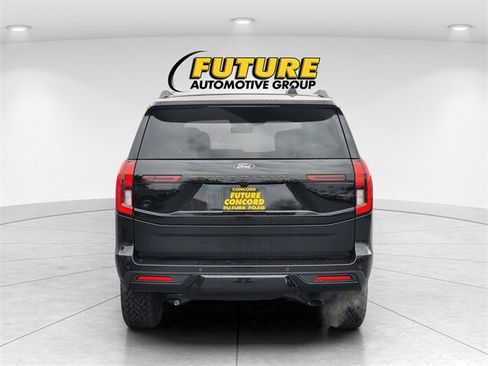 New 2025 Ford Expedition Tremor image 4