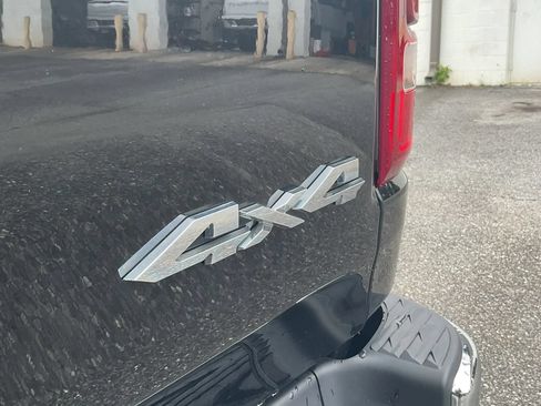 Used 2019 RAM 1500 Limited AWD/4WD image 13