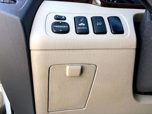 Used 2002 Toyota Highlander Limited FWD image 31