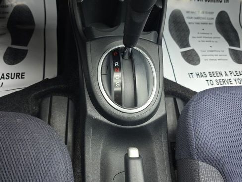 Used 2013 Honda Fit Sport image 22