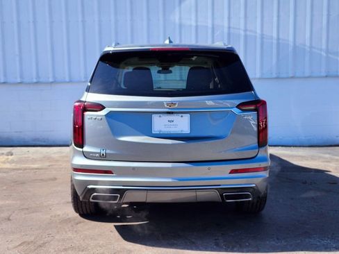 Used 2024 Cadillac XT6 Premium Luxury AWD/4WD image 4