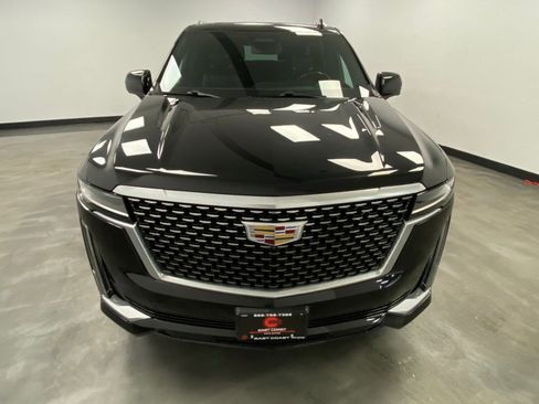 Used 2023 Cadillac Escalade ESV Luxury image 9