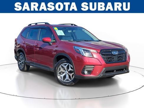 Used 2024 Subaru Forester Premium image 1