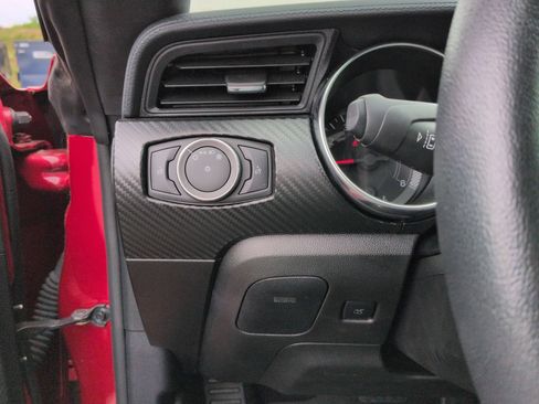 Used 2021 Ford Mustang Coupe RWD image 17