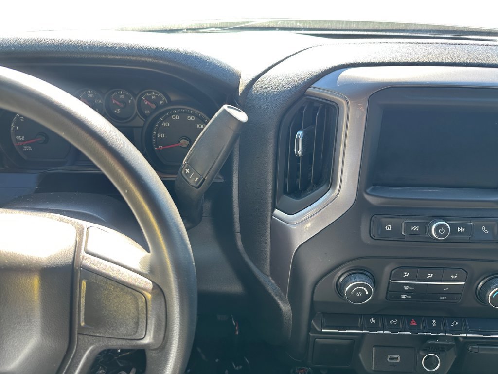 Used 2020 Chevrolet Silverado 1500 Custom w/ Custom Convenience Package AWD/4WD image 25