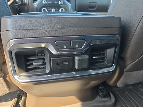 Used 2020 GMC Sierra 1500 Denali w/ Denali Ultimate Package AWD/4WD image 16