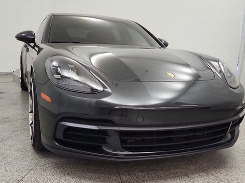 Used 2018 Porsche Panamera 4 AWD/4WD image 11