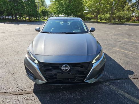 Used 2025 Nissan Altima 2.5 SL AWD/4WD image 9