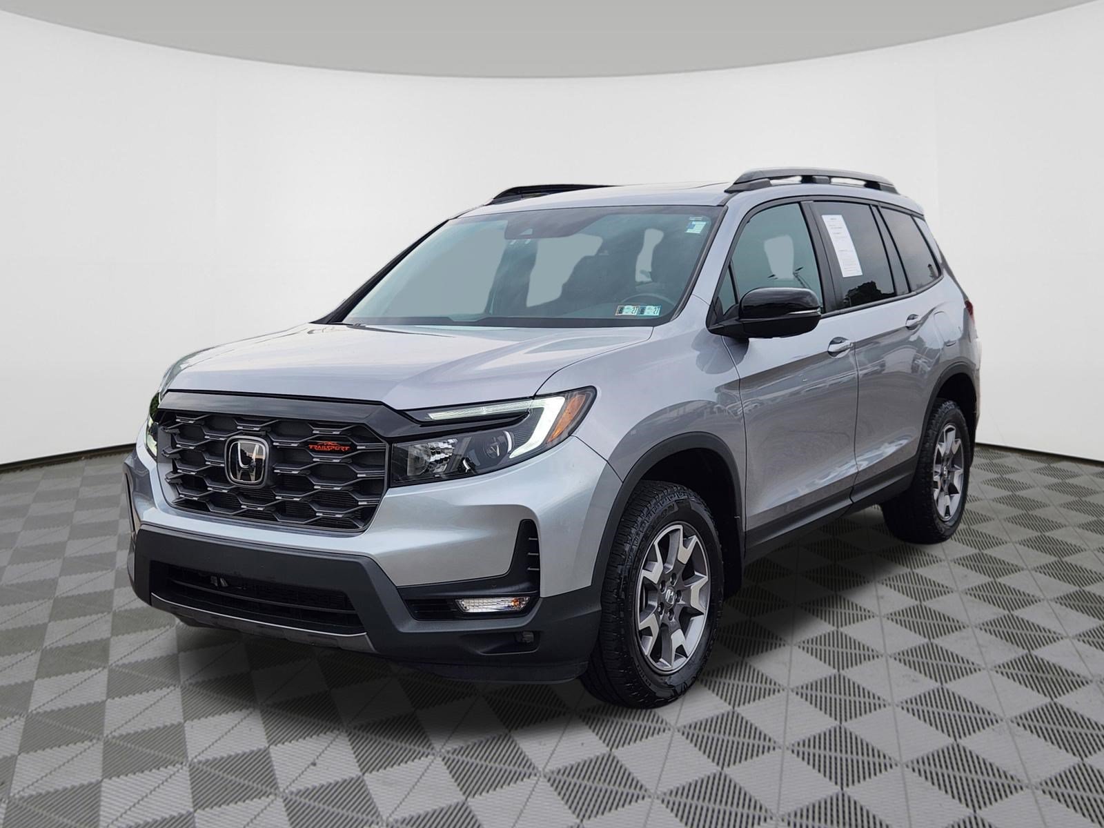 Certified 2023 Honda Passport TrailSport image 2