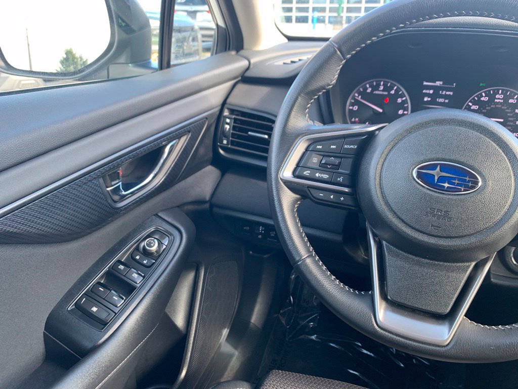 Used 2025 Subaru Outback Premium AWD/4WD image 10
