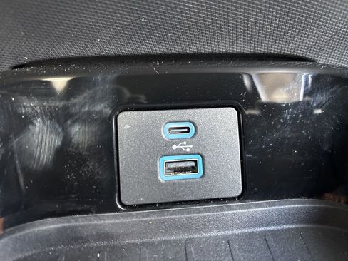 Used 2024 Ford Mustang Mach-E Premium image 19