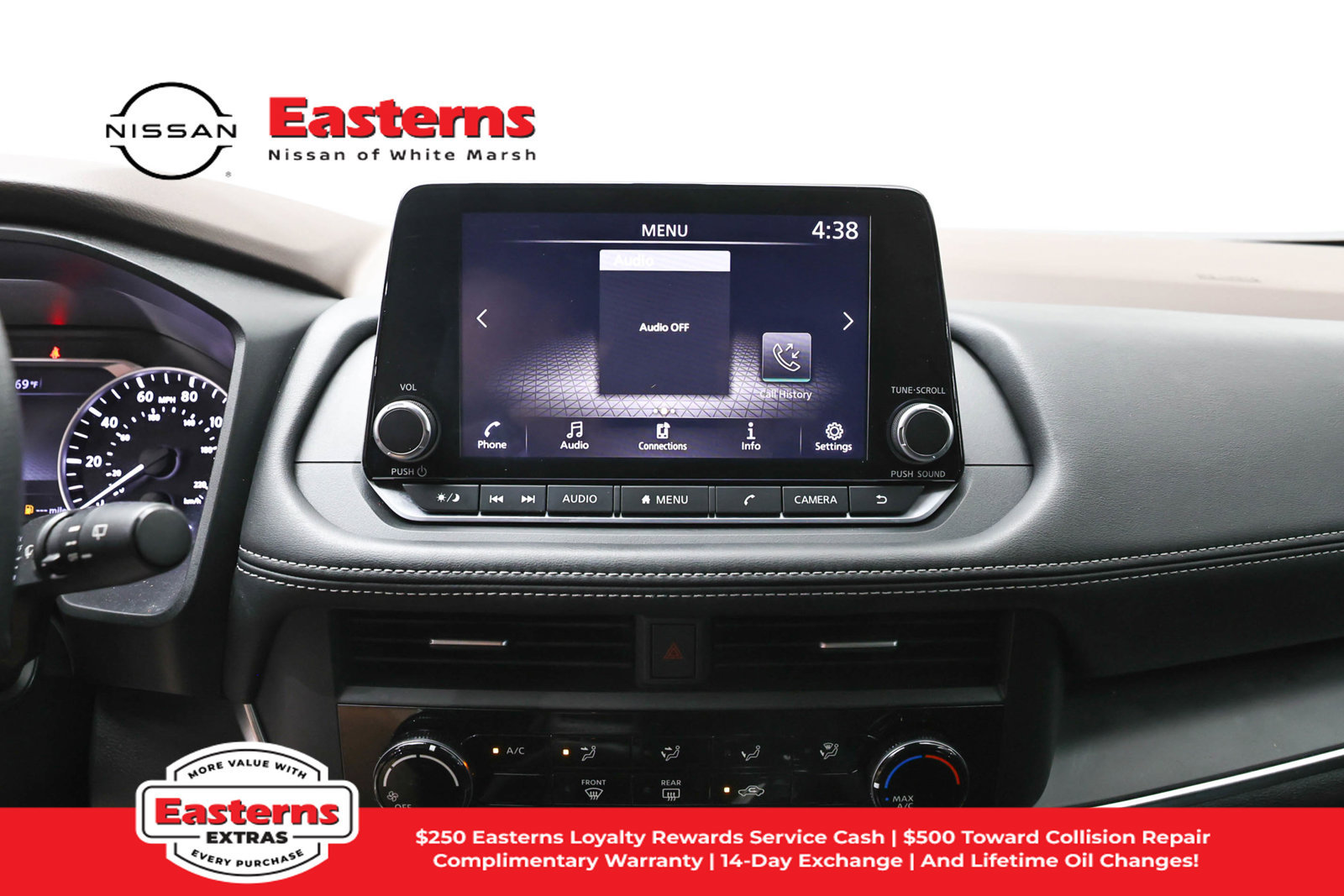 Used 2023 Nissan Rogue S AWD/4WD image 12