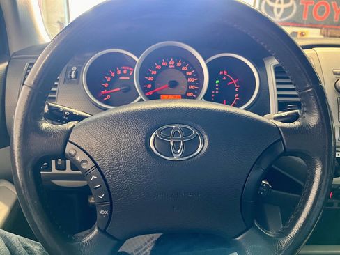 Used 2010 Toyota Tacoma 2WD Access Cab image 9