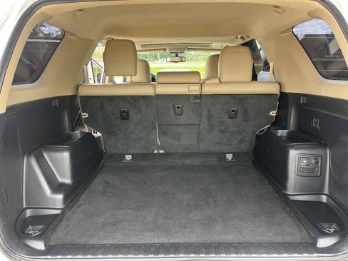 Used 2015 Toyota 4Runner Limited AWD/4WD image 15