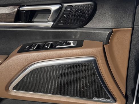 Used 2021 Kia Telluride SX w/ SX Prestige Package image 25