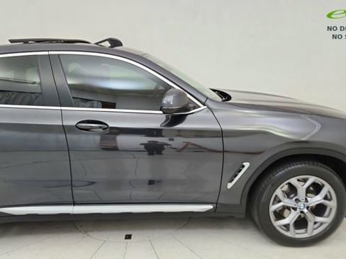 Used 2025 BMW X4 xDrive30i AWD/4WD image 8