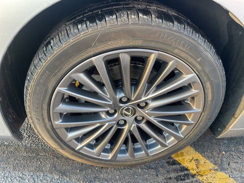 Used 2022 Lexus ES 250 w/ Premium Package image 26