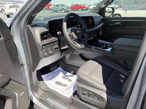 New 2026 Chevrolet Suburban LT w/ Comfort Package AWD/4WD image 21