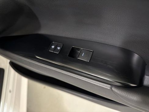 Used 2025 Toyota Camry LE image 38