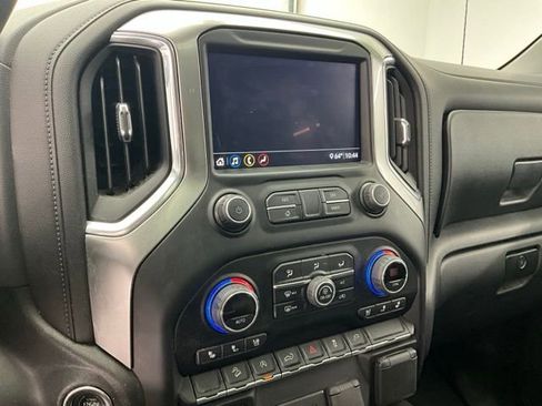 Used 2020 Chevrolet Silverado 1500 LTZ w/ LTZ Convenience Package AWD/4WD image 11