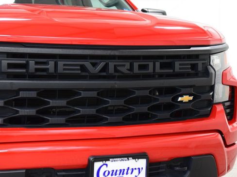 Used 2023 Chevrolet Silverado 1500 Custom AWD/4WD image 11