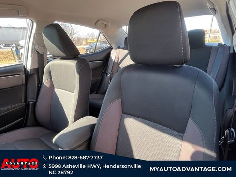 Used 2018 Toyota Corolla LE image 10