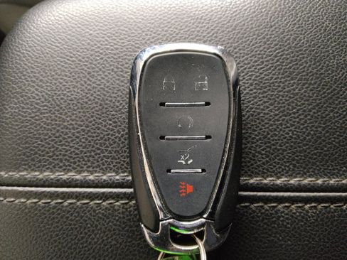 Used 2019 Chevrolet Equinox Premier FWD image 32