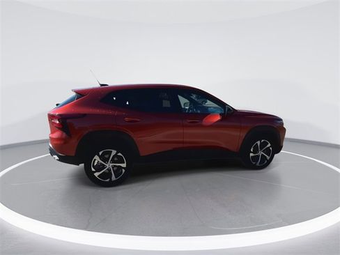 Certified 2024 Chevrolet Trax RS w/ Driver Confidence Package image 11