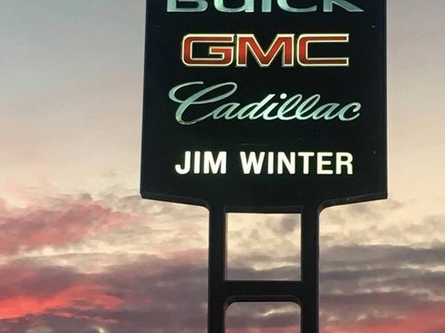 Used 2025 Buick Enclave Sport Touring image 1