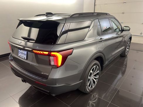 New 2025 Ford Explorer ST-Line image 7