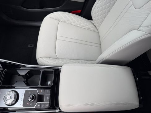 New 2026 Kia Sorento SX Prestige image 14