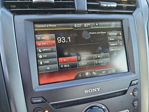 Used 2016 Ford Fusion Titanium image 19