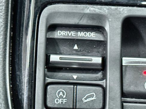 Used 2023 Honda Pilot Elite image 21