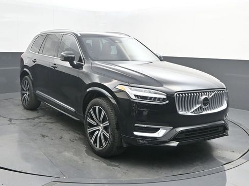 Used 2023 Volvo XC90 B6 Plus w/ Protection Package Premier image 9