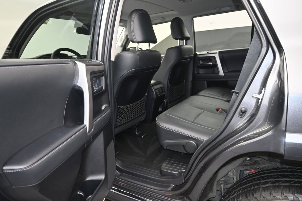 Used 2020 Toyota 4Runner Limited RWD image 11
