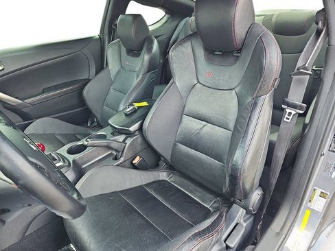Used 2016 Hyundai Genesis Coupe 3.8 RWD image 15