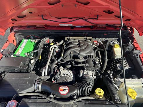 Used 2013 Jeep Wrangler Sport image 14