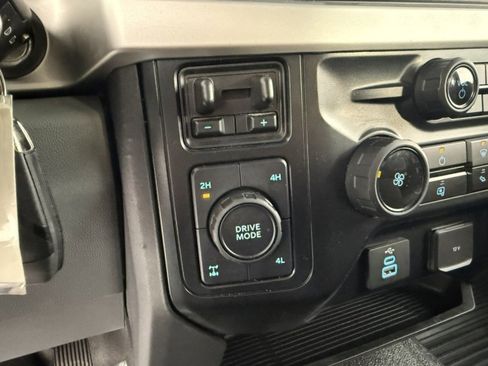 Used 2024 Ford F350 XL w/ Snow Plow Prep Package image 17