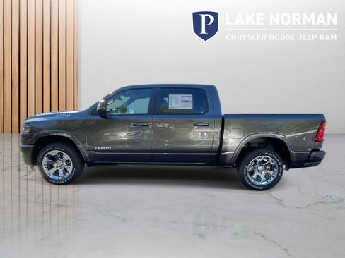New 2026 RAM 1500 Big Horn AWD/4WD image 6