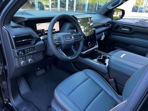 New 2026 GMC Yukon AT4 w/ AT4 Premium Package AWD/4WD image 14