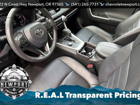 Used 2021 Toyota RAV4 Limited AWD/4WD image 10