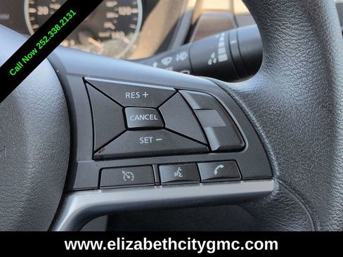 Used 2025 Nissan Altima 2.5 SV FWD image 22