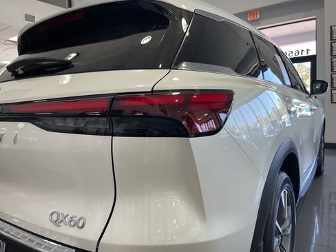 Used 2024 INFINITI QX60 Luxe w/ Cargo Package AWD/4WD image 17